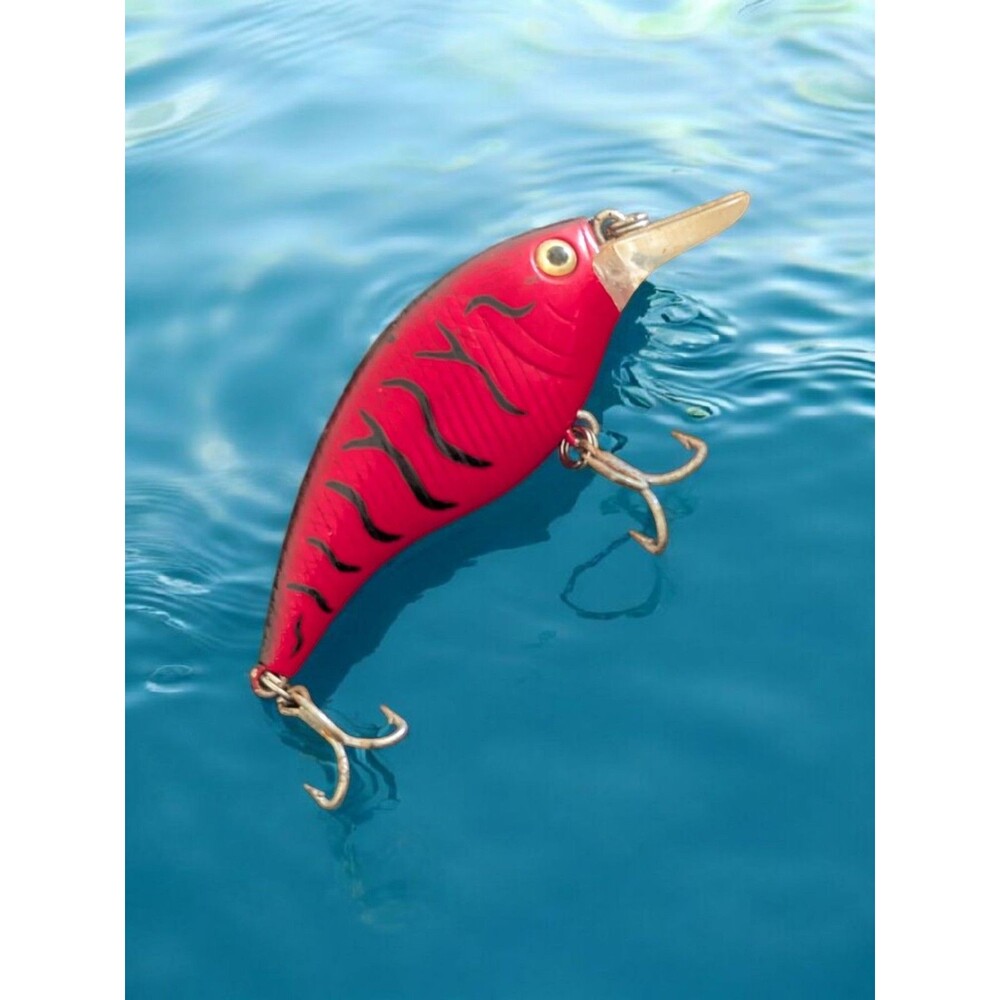 Deep Diving Crankbait 3 inch Bass Fishing Hard Lure Bait Wobbler Red Black